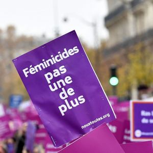 Plus de 120 femmes en moyenne sont victimes de féminicides conjugaux chaque année, selon la Fondation des Femmes.