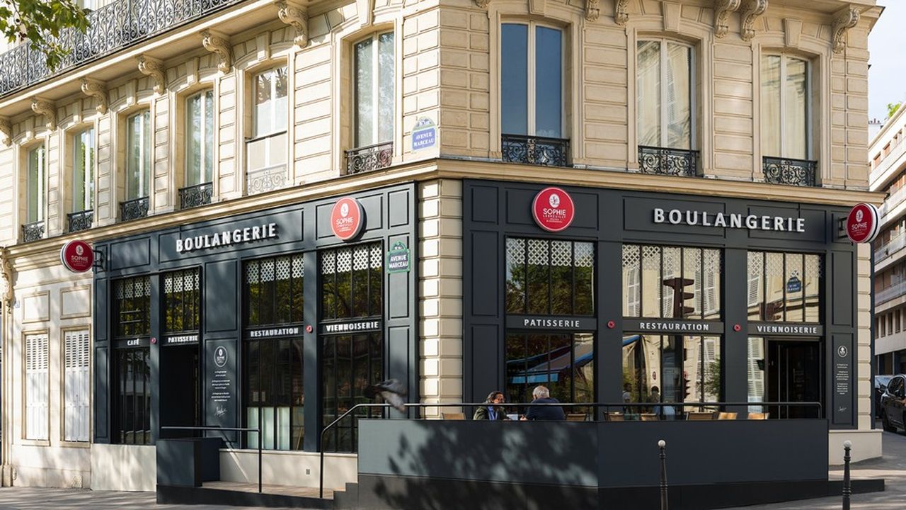 Née dans le Nord, l'enseigne Sophie Lebreuilly a ouvert deux boutiques coup sur coup à Paris.