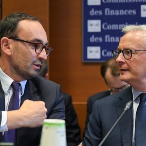 Le ministre délégué aux Comptes publics, Thomas Cazenave, et le ministre des Finances, Bruno Le Maire, prévoient une croissance à 1,4 % l'an prochain.
