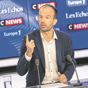 « On est dans une période dans laquelle on a besoin d'investissements publics », a estimé Manuel Bompard, invité du Grand Rendez-Vous Europe 1 - CNews - « Les Echos ».