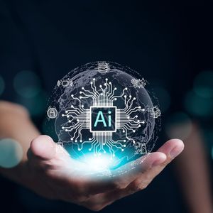 L'IA est considérée comme une rupture technologique majeure, avec l'essor de ChatGPT, le robot conversationnel issu du laboratoire californien OpenAI.