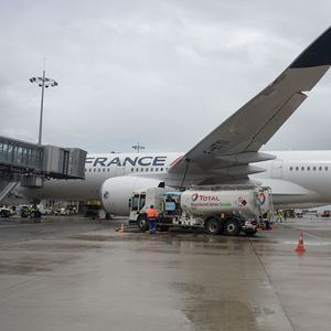 Le groupe Air France-KLM a ainsi dû acheter 41.000 tonnes de CAD à l'étranger en 2022.