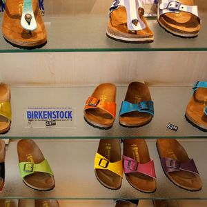 La marque de chaussures allemandes Birkenstock veut lever à New York autour de 1,58 milliard de dollars.