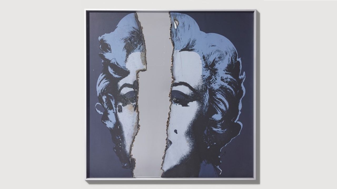 Lito Editions a mis en place une collaboration avec Douglas Gordon dans laquelle il reprend et brûle le célèbre portrait bleuté de Marilyn Monroe par Andy Warhol.