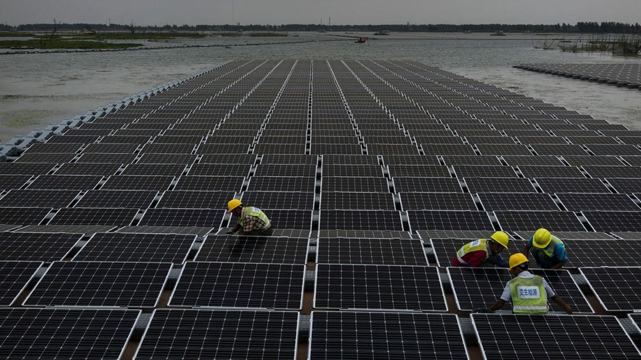 L'installation de panneaux solaires représentera une immense part des métiers recherchés en 2030.