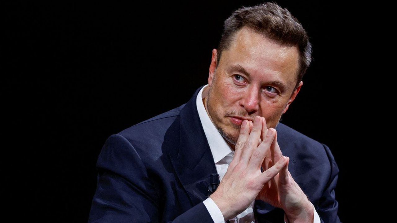 Elon Musk se décrit lui-même comme un absolutiste de la liberté d'expression.