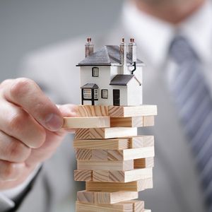 Face à l'aggravation de la crise du logement, les professionnels de l'immobilier dégainent des solutions tous azimuts.