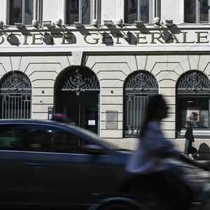 A Lyon, Société Générale déploie le nouveau modèle issu de la fusion des réseaux de banque de détail.