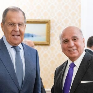 Le ministre des Affaires étrangères russe a reçu son homologue irakien Fouad Hussein, au surlendemain de l'attaque du Hamas en Israël et avant un sommet sur l'énergie à Moscou.