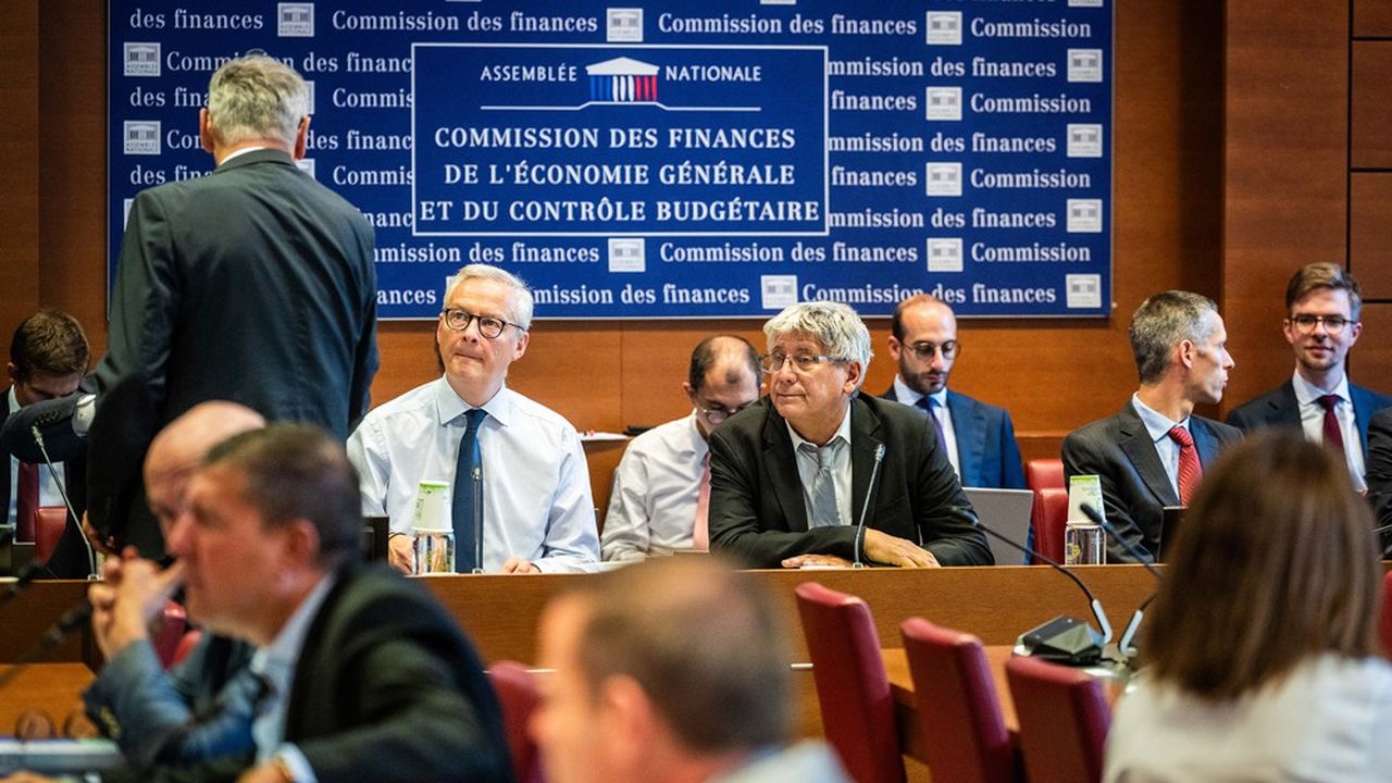 Le président de la commission des Finances de l'Assemblée nationale, le député LFI Eric Coquerel (au centre sur la photo), appelle le gouvernement à retenir les amendements adoptés.