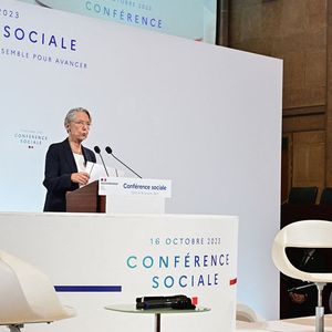 La Première ministre, Elisabeth Borne, ce lundi lors de la Conférence sociale sur les salaires, au Conseil économique, social et environnemental.