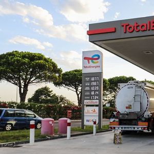 Les stations-service de TotalEnergies plafonnent les prix du carburant depuis février 2023.