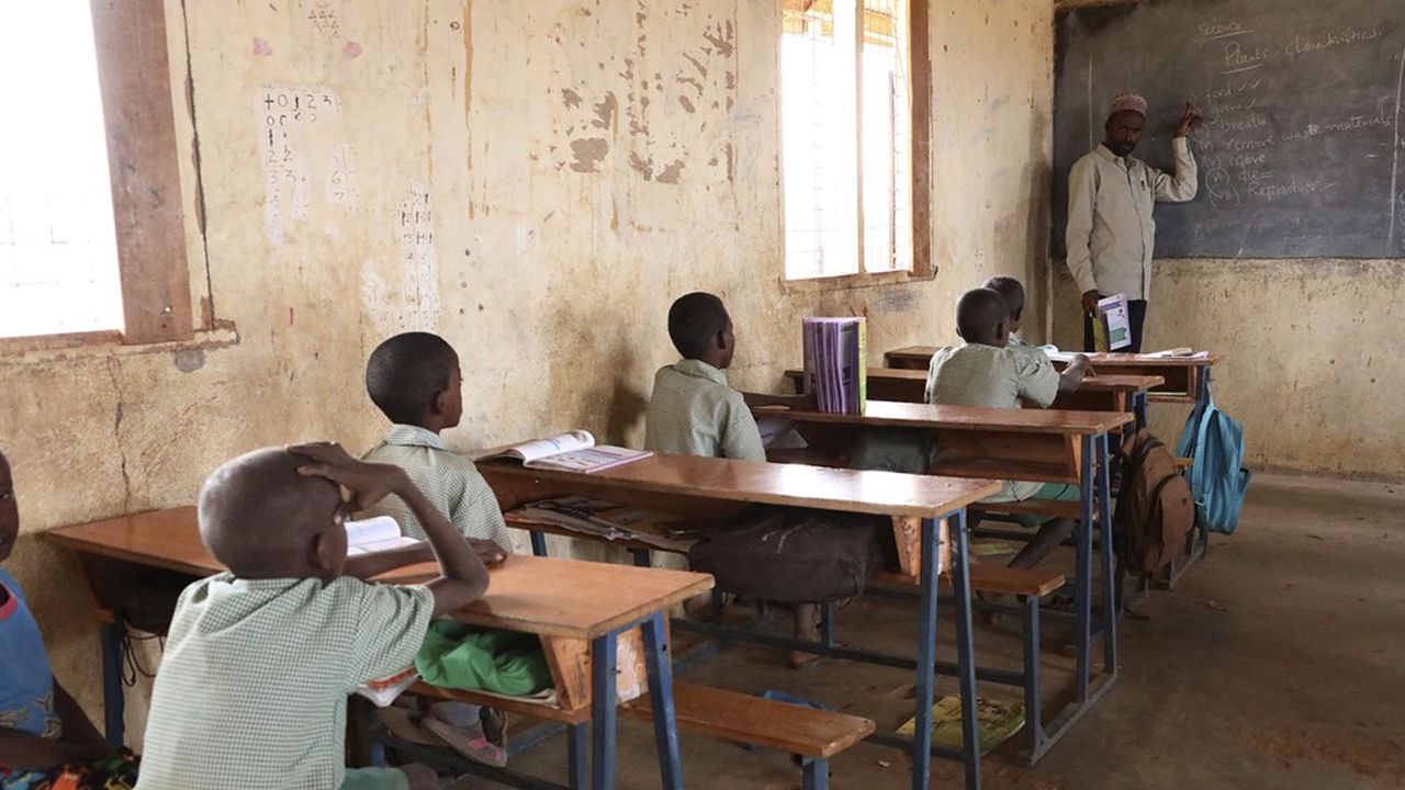Les écoles dans les pays pauvres d'Afrique n'ont pas toutes été rouvertes après la crise du Covid-19 faute de financement.