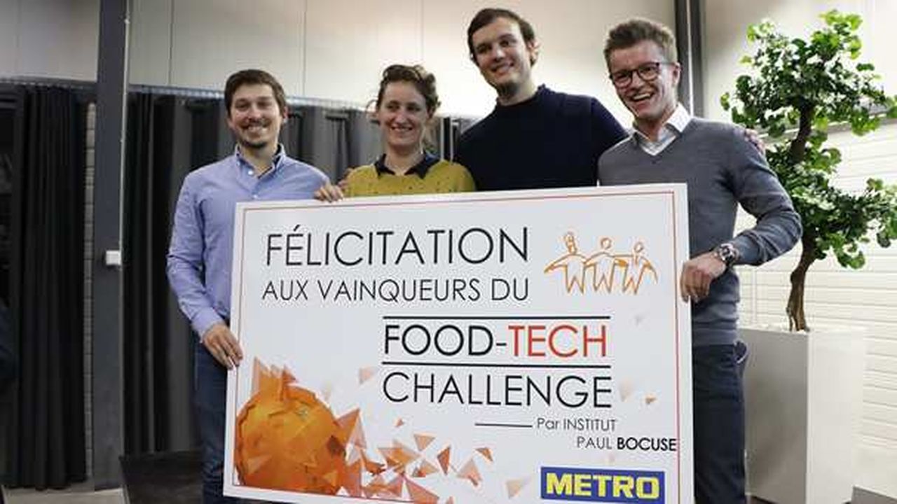Les lauréats du 1er Food Tech Challenge : Adrien Lamblin (IN), Laure Le Jossec et Titouan Goenvec (Peligourmet), Victor Penhoat (Helloextra).