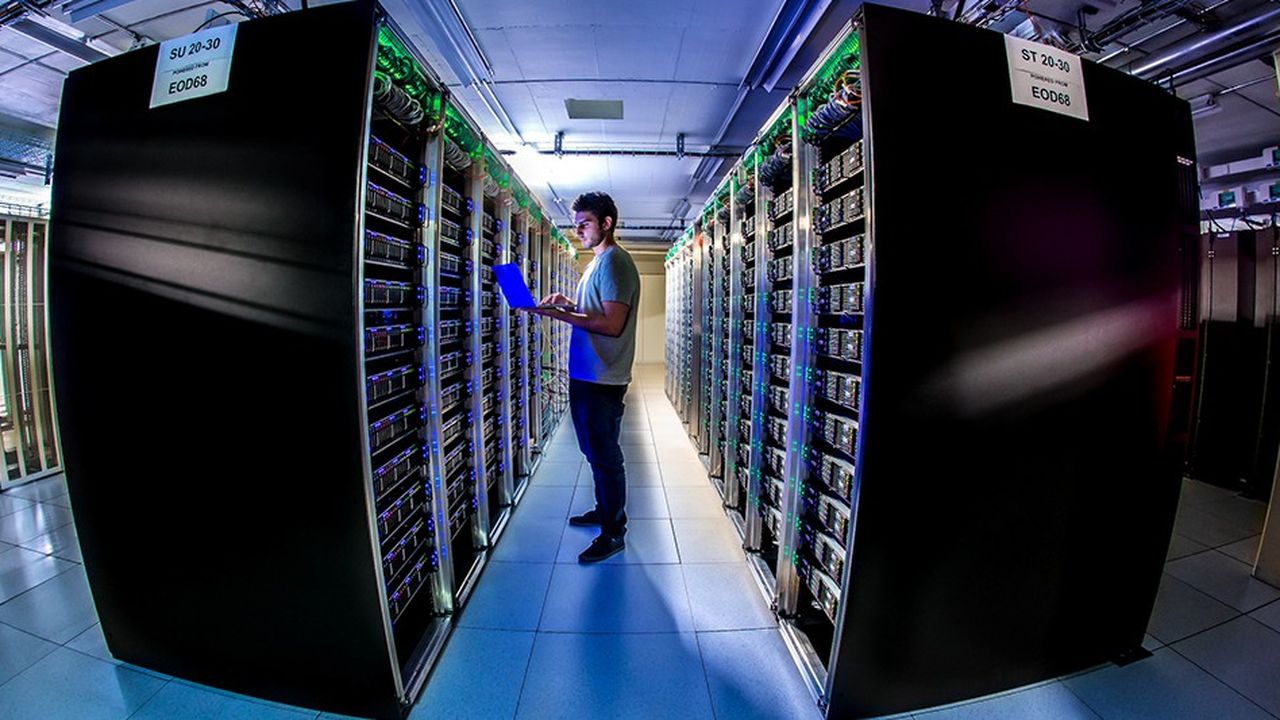 Dans le data center du CERN, 230.000 coeurs de processeurs et 15.000 serveurs tournent 24 heures sur 24.