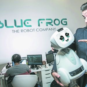 Rodolphe Hasselvander, fondateur et PDG de la start-up Blue Frog Robotics.