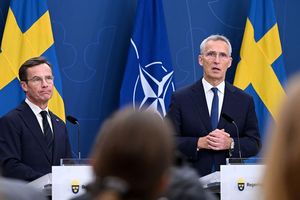 Le Premier ministre suédois Ulf Kristersson et le secrétaire général de l'Otan Jens Stoltenberg ont tenu une conférence de presse commune à Stockholm mardi 24 octobre.