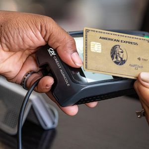 70.000 commerçants clients de Crédit Agricole pourront bientôt accepter les cartes de paiement American Express.