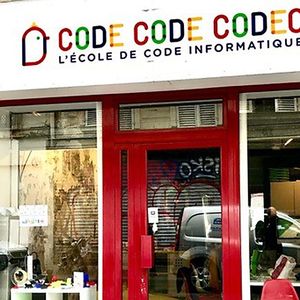 Code Code Codec a ouvert deux espaces, à Grenoble et à Paris.