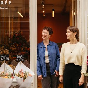 Mathilde Bignon et Audrey Venant sont les cofondatrices des cafés-fleuristes Désirée.