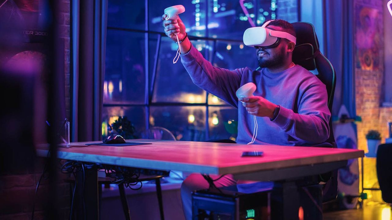 Arcades VR Héros propose des jeux e-sport qui combinent le réel et le virtuel.