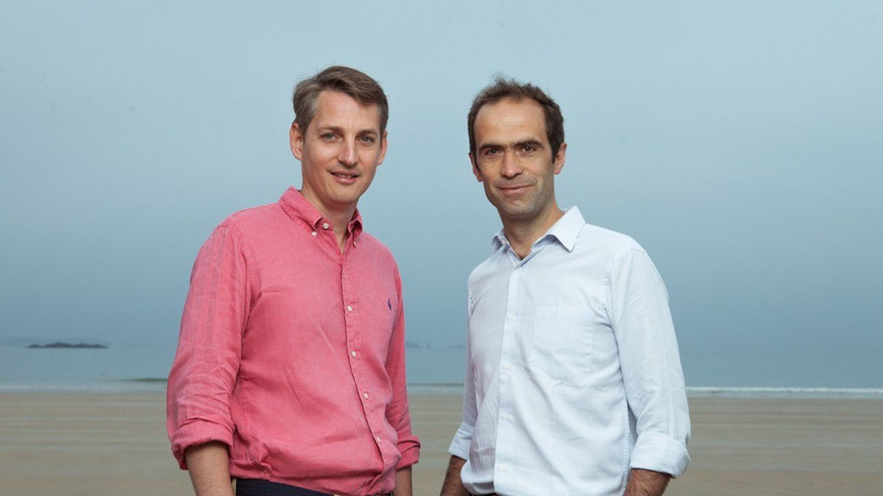 Tanguy de Gelis et Armel de Lesquen, les cofondateurs de Famileo, sont lauréats du Prix de l'Entrepreneur de l'année dans la catégorie Engagement sociétal pour la région Ouest.