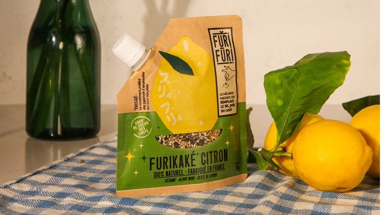 Le furikaké est un condiment d'origine japonaise à base d'algues et de graines de sésame.