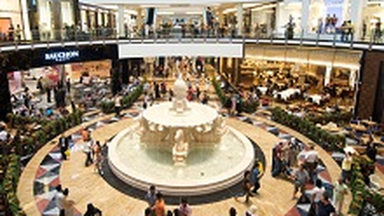 Dôme du mall of the Emirates, à Dubaï.