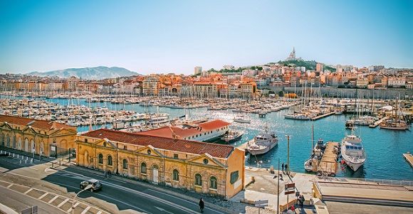 Entreprendre en franchise : et pourquoi pas à Marseille ?