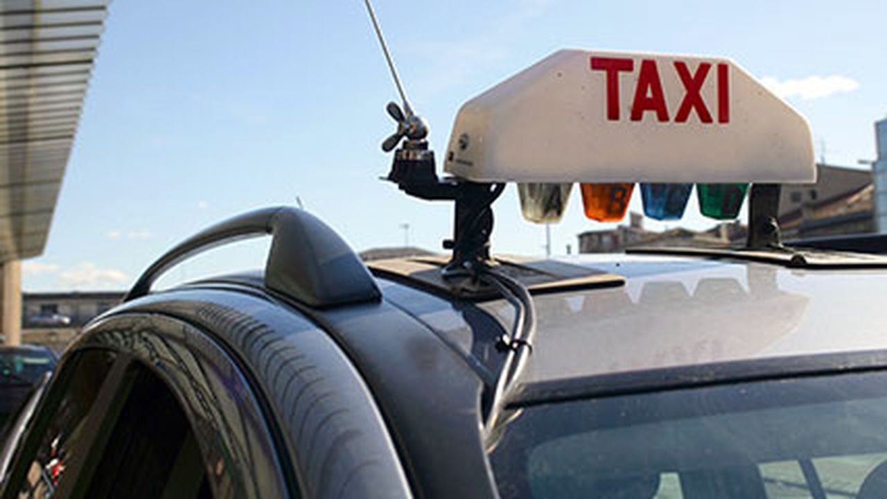 Taxis : nouvelle obligation d'inscription