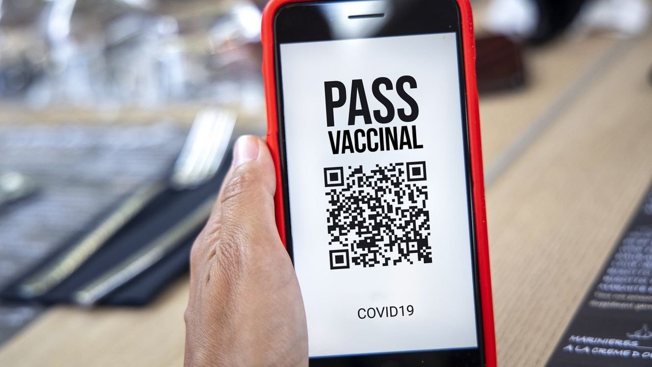 Covid-19 : le pass sanitaire devient le pass vaccinal