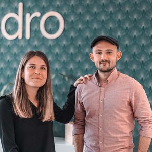 Marion Le Goualher et Boris Le Goffic ont cofondé en juin 2019 l'entreprise Endro, qui conçoit et commercialise des produits de cosmétique biologique.
