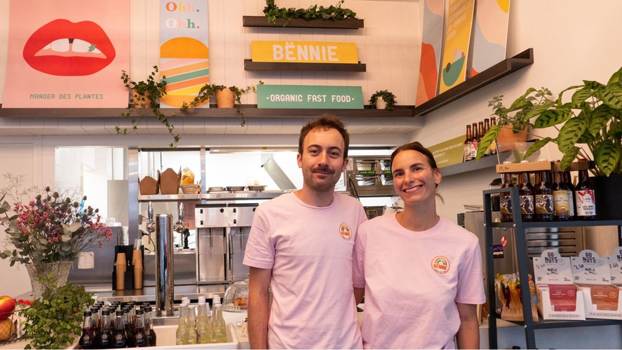 Camille Candela, fondateur du fast food bio et local Bënnie à Lyon, ici avec son épouse Clémentine Viallon.