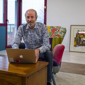 Sylvain Breuzard est le président-fondateur de Norsys, entreprise de services numériques, et président du conseil d'administration de l'ONG Greenpeace France.