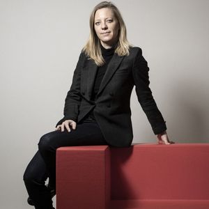 Marion Glénat a travaillé 10 ans aux côtés de son père Jacques, le fondateur des éditions Glénat. Elle en a repris la direction en 2020.