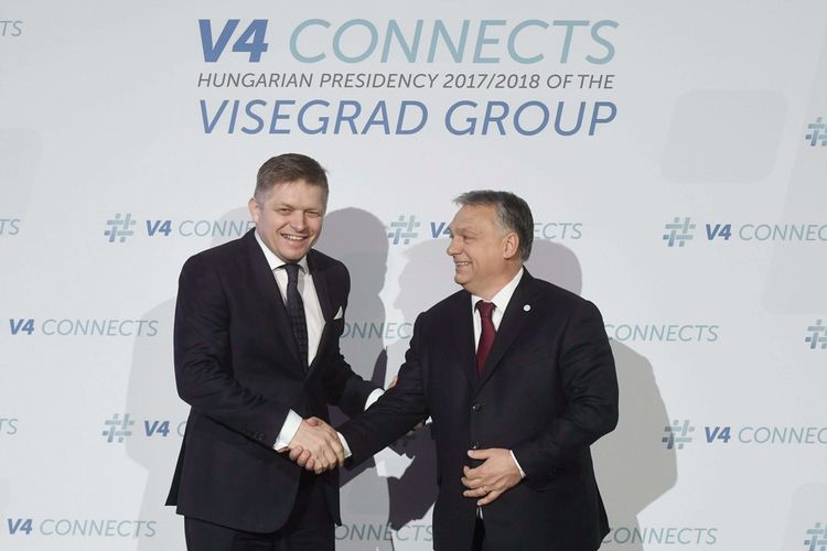 Robert Fico et Viktor Orban en janvier 2018.