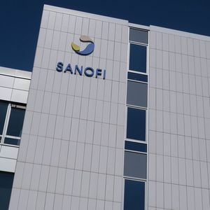 En août 2022, une rumeur qui s'est révélée infondée (sur le médicament Zantac) avait fait perdre à Sanofi jusqu'à 15 % et 20 milliards d'euros de capitalisation boursière en trois séances. Cette fois, il a suffi d'une matinée.