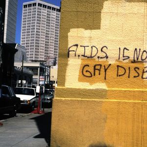 Graffiti datant de 1983 photographié par Jean-Baptiste Carhaix.