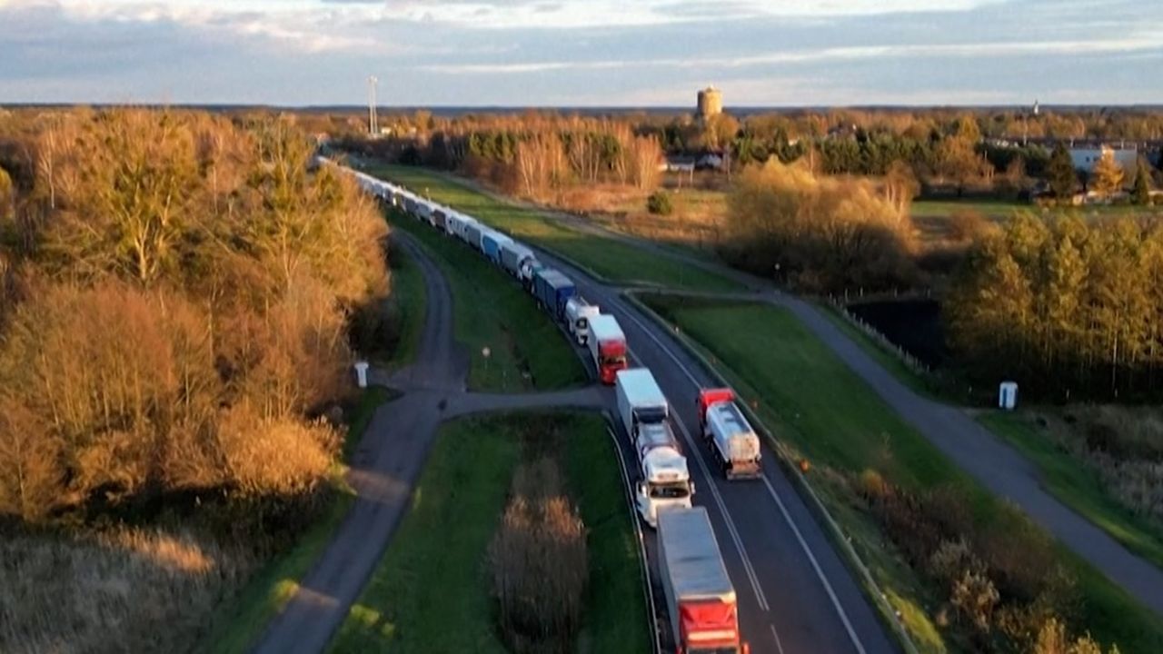 Wideo – Dlaczego polskie firmy transportowe zamykają granicę z Ukrainą?