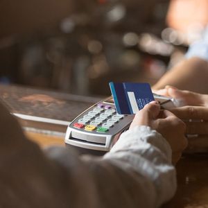 Les paiements par carte bancaire ont été bloqués pendant un peu moins d'une heure dans certaines enseignes comme Monoprix ou FNAC mardi.