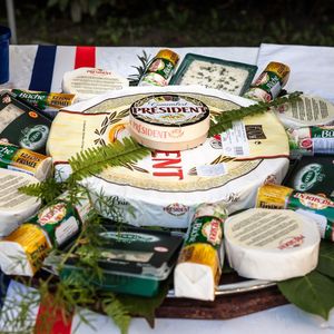 Créée pour le camembert, la marque Président a été élargie à de nombreux fromages du groupe Lactalis, ainsi qu'à la crème et au beurre.