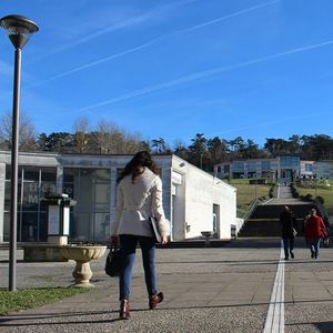 La Charente finance avec l'université de Poitiers le campus des Valois, près d'Angoulême.