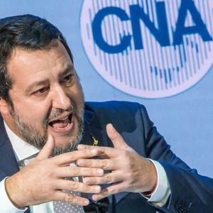 Le ministre des Transports, Matteo Salvini, estime que des millions d'Italiens seront « pris en otage » par les syndicats.