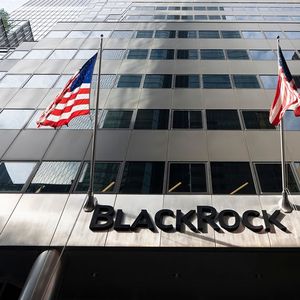 BlackRock a déposé des demandes pour pouvoir lancer des instruments financiers basés sur le bitcoin et l'ether.