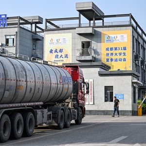 Chaque mois, les camions de la société Jinshang collectent environ 12.000 tonnes d'huile alimentaire usagée à Chengdu.