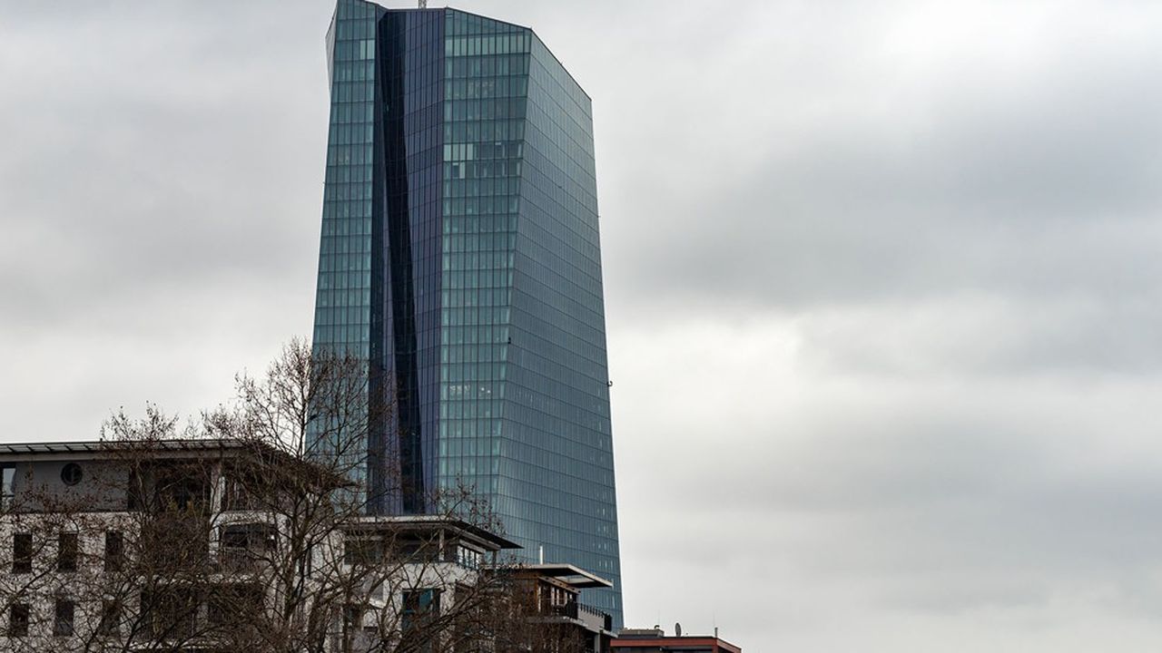La Banque centrale européenne étudie la faisabilité technique d'un euro numérique, comparable à de l'argent liquide sous forme dématérialisée.