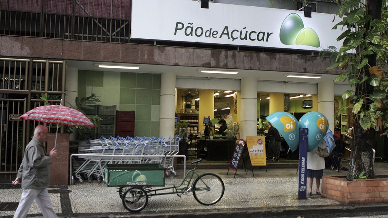 Casino s'apprête à vendre ses supermarchés brésiliens Pao de Açucar.