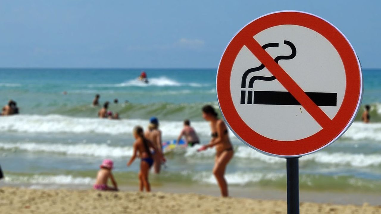 Tobacco plan: smoking ban extended to beaches, parks and around schools