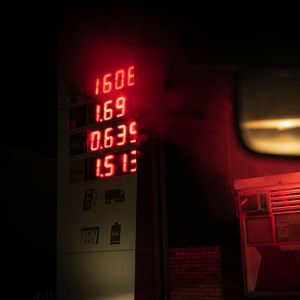 « En 1974, une heure de SMIC permettait d'acheter 3 litres d'essence. Et aujourd'hui, c'est presque l'achat de 6 litres que permet une heure de SMIC… »