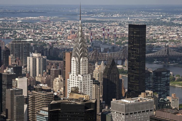 Signa est entre autre co-propriétaire du Chrysler Building à New York.